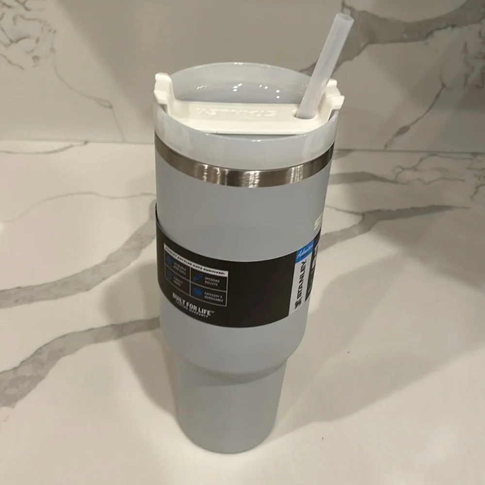 Stanley - GRANITE (Gray) - 40 oz ‘OG’ Adventure Quencher Travel Tumbler  - NWT!